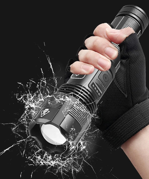 Latarka taktyczna LED z akumulatorem – wielofunkcyjna, ładowanie USB, tryby świecenia