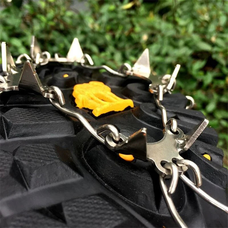 Raczki turystyczne na buty z kolcami – antypoślizgowe, na lód i śnieg, z pokrowcem